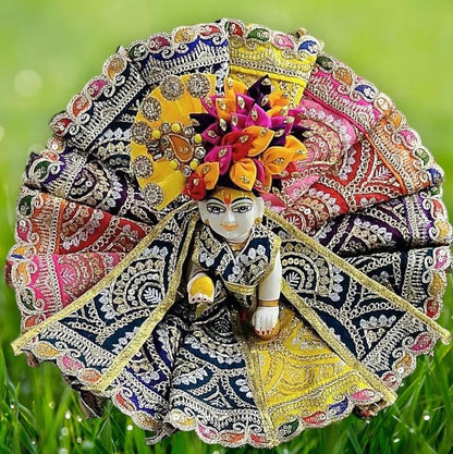 Premium Laddu Gopal Ji Dress with Traditional Design and Mukut With Latkan