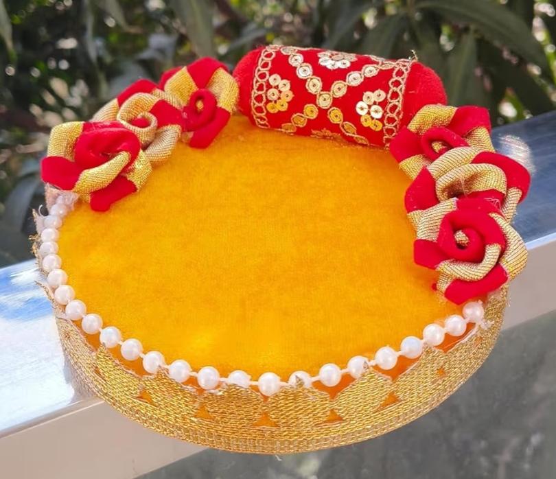 Laddu Gopal Ji Singhasan (Sofa) with Red Lotan and Flower Designs